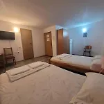 Nord, Plaja Acapulco-debarcader, Garsoniere Four Studios, Bucatarie Comuna, Baie Proprie, Etaj 4, Fara Lift Apartman Észak-Eforie