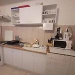 Nord, Plaja Acapulco-debarcader, Garsoniere Four Studios, Bucatarie Comuna, Baie Proprie, Etaj 4, Fara Lift Apartman *