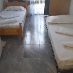 Apartman Nord, Plaja Acapulco-debarcader, Garsoniere Four Studios, Bucatarie Comuna, Baie Proprie, Etaj 4, Fara Lift Észak-Eforie
