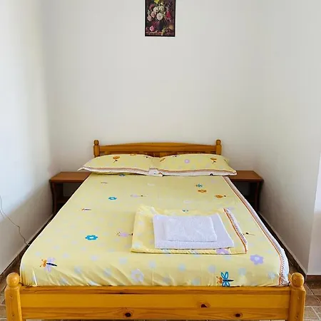Garsoniere Four Studious - Baie Proprie, Bucătărie Comună, Etaj 4 * Eforie Nord