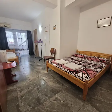 Nord, Plaja Acapulco-debarcader, Garsoniere Four Studios, Bucatarie Comuna, Baie Proprie, Etaj 4, Fara Lift * Эфорие Норд