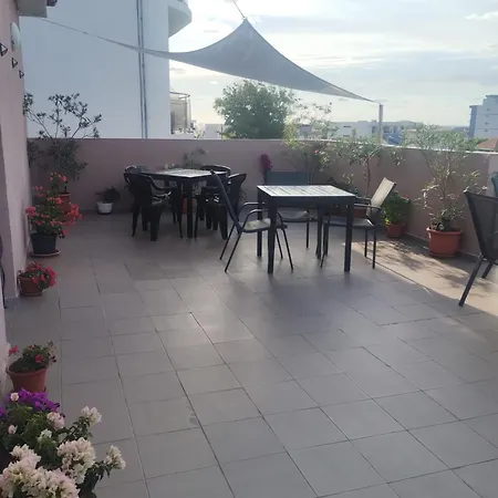 Nord, Plaja Acapulco-debarcader, Garsoniere Four Studios, Bucatarie Comuna, Baie Proprie, Etaj 4, Fara Lift * エフォリエ・ノルド