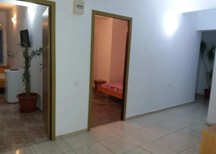 아파트 Nord, Plaja Acapulco-debarcader, Garsoniere Four Studios, Bucatarie Comuna, Baie Proprie, Etaj 4, Fara Lift 데포리노드