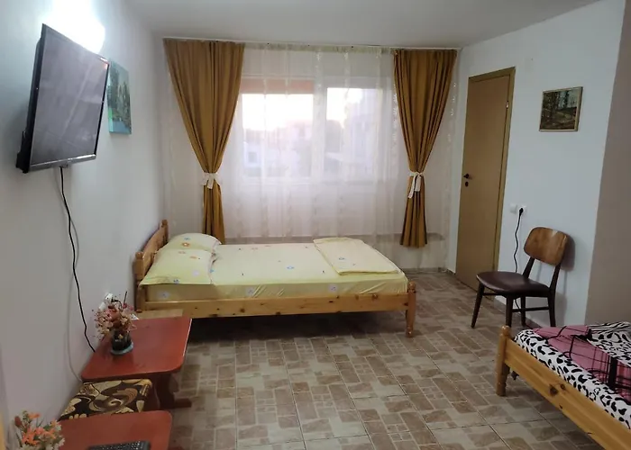 Nord, Plaja Acapulco-debarcader, Garsoniere Four Studios, Bucatarie Comuna, Baie Proprie, Etaj 4, Fara Lift דירה