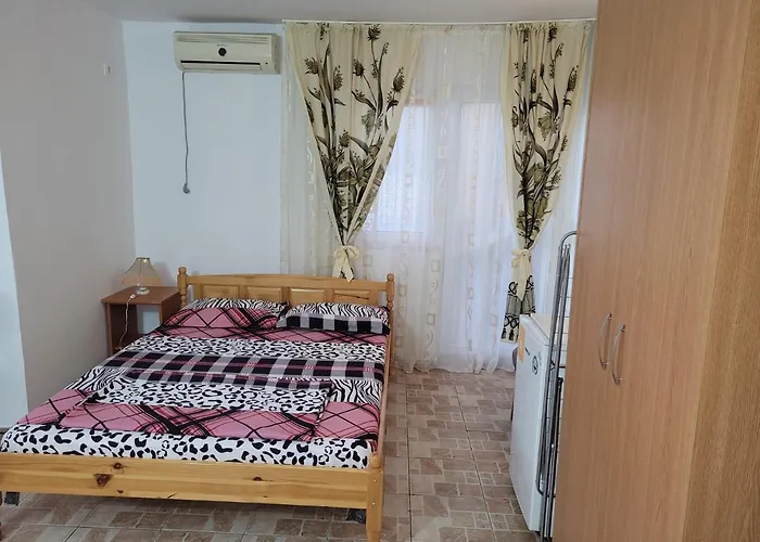 アパート Nord, Plaja Acapulco-debarcader, Garsoniere Four Studios, Bucatarie Comuna, Baie Proprie, Etaj 4, Fara Lift