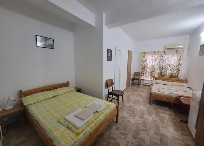 Nord, Plaja Acapulco-debarcader, Garsoniere Four Studios, Bucatarie Comuna, Baie Proprie, Etaj 4, Fara Lift דירה *