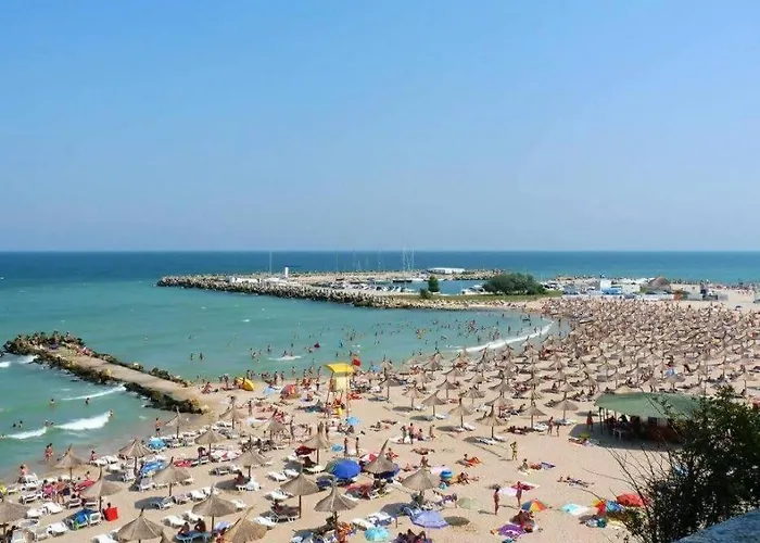 Nord, Plaja Acapulco-debarcader, Garsoniere Four Studios, Bucatarie Comuna, Baie Proprie, Etaj 4, Fara Lift דירה