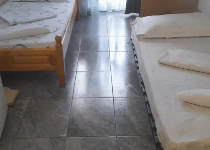 아파트 Nord, Plaja Acapulco-debarcader, Garsoniere Four Studios, Bucatarie Comuna, Baie Proprie, Etaj 4, Fara Lift 데포리노드