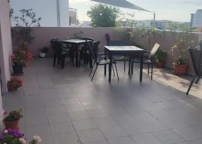 Nord, Plaja Acapulco-debarcader, Garsoniere Four Studios, Bucatarie Comuna, Baie Proprie, Etaj 4, Fara Lift * エフォリエ・ノルド