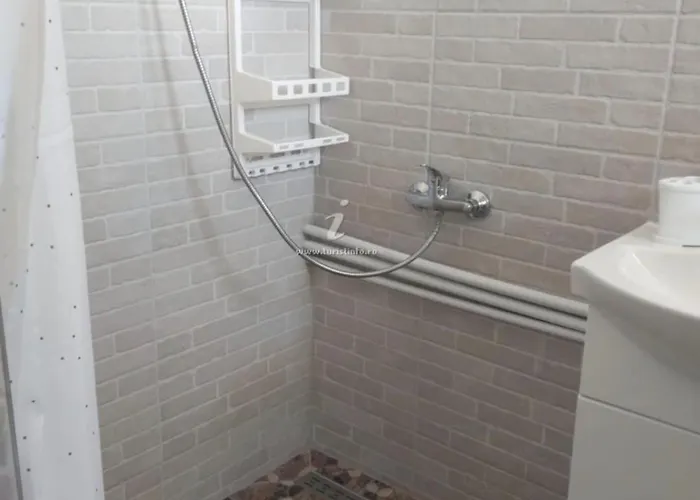 アパート Nord, Plaja Acapulco-debarcader, Garsoniere Four Studios, Bucatarie Comuna, Baie Proprie, Etaj 4, Fara Lift